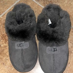 UGG Fuzzy Grey Slippers with Hologram